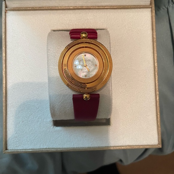 Versace Pink Leather Band Women’s Watch - Picture 10 of 11